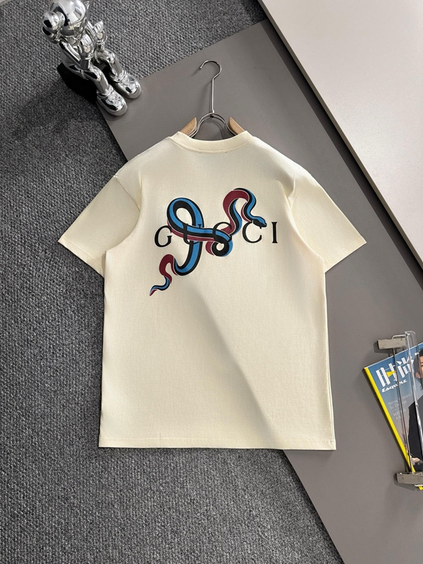 ブランドTシャツ背面デザイン